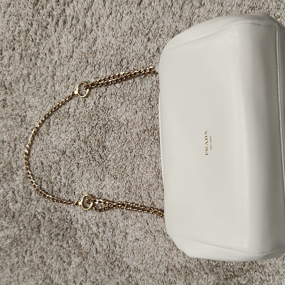 White Shoulder Bag